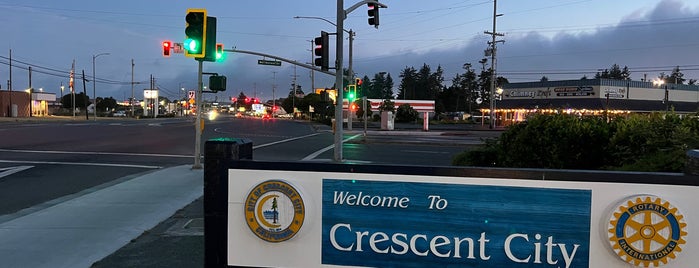 Crescent City is one of PNW Coastal Roadtrip.