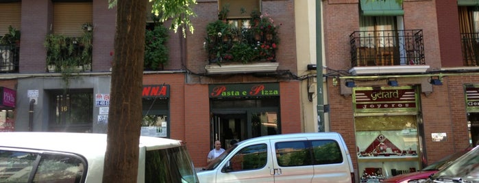 Pasta E Pizza is one of Evan’s Liked Places.
