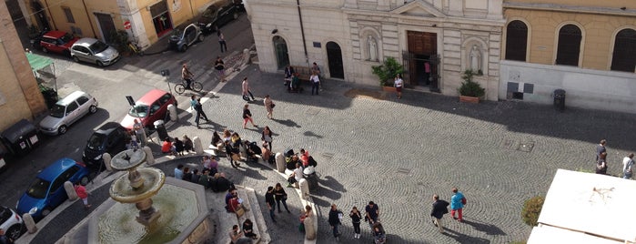 Piazza della Madonna dei Monti is one of Roma.