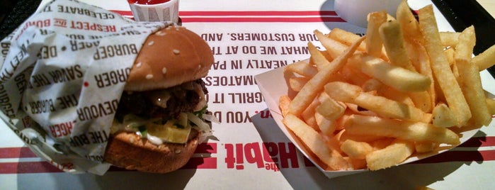 The Habit Burger Grill is one of สถานที่ที่ George ถูกใจ.