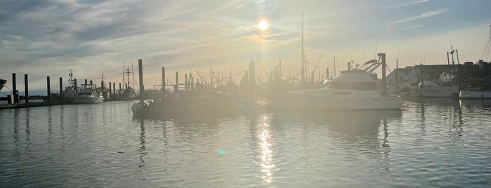 Steveston Fisherman's Wharf is one of สถานที่ที่ Sergio ถูกใจ.