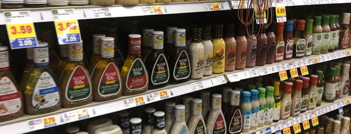 Kroger is one of Andreaさんのお気に入りスポット.