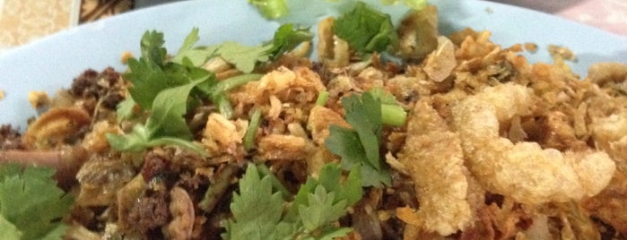 ลาบหลู้เจียงฮาย is one of Favorite อาหาร.