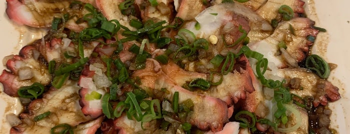Sushi Roll is one of Posti che sono piaciuti a Bjork.