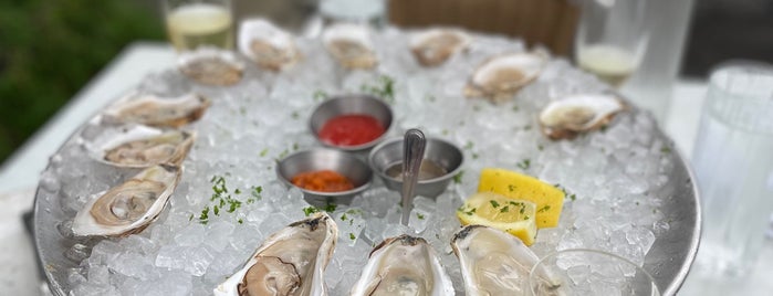 19 Raw Oyster Bar is one of CAPE COD.