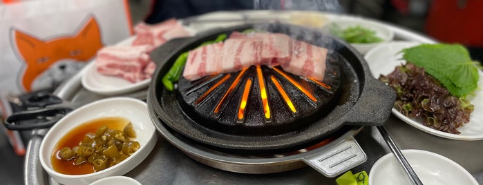 부암갈비 is one of 食.