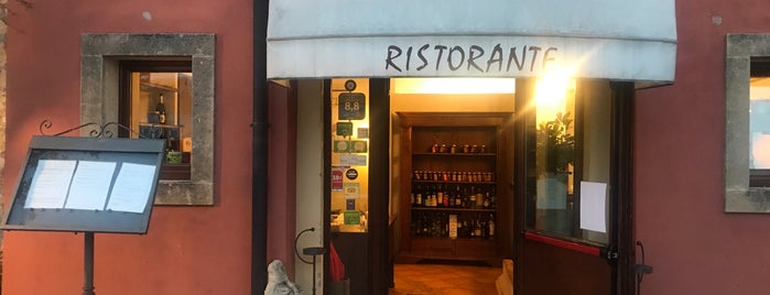 Osteria Castrum is one of Favorite bars.