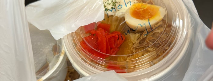 Curry wa Nomimono is one of 食べたい食べたい食べたいな 東京版.