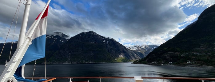 Eidfjord is one of Best of Norway.