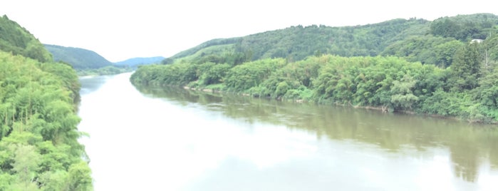 花藤橋 is one of The Bridges over the Kitakami River.