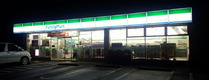 ファミリーマート 南宇都宮店 is one of コンビニ (Convenience Store).
