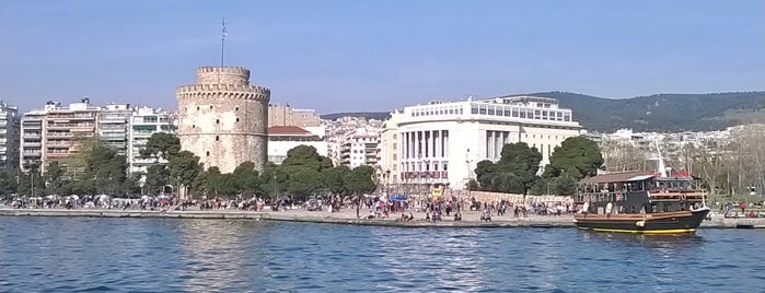 Beyaz Kule is one of Lamprianos'un Beğendiği Mekanlar.
