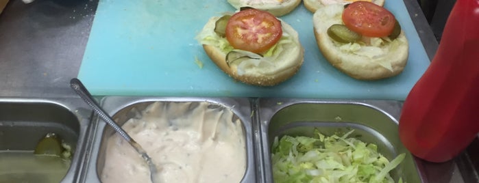 tabheereh is one of Burgers & Hotdogs.