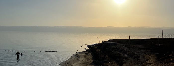 Dead Sea is one of Tempat yang Disukai Karla.