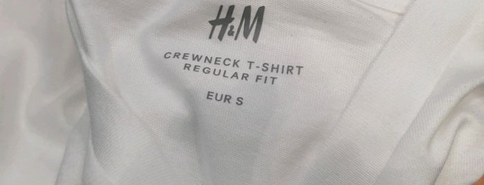 H&M is one of Fanina : понравившиеся места.