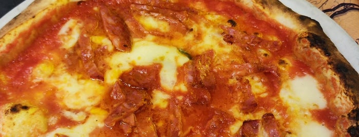 O' Sole e Napule is one of La pizza napoletana a Roma.