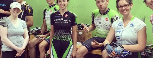 Arrow Bicycle is one of Posti che sono piaciuti a Sarah.