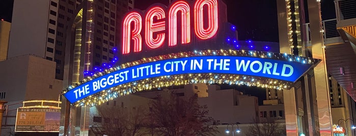 The Reno Arch is one of Guy : понравившиеся места.