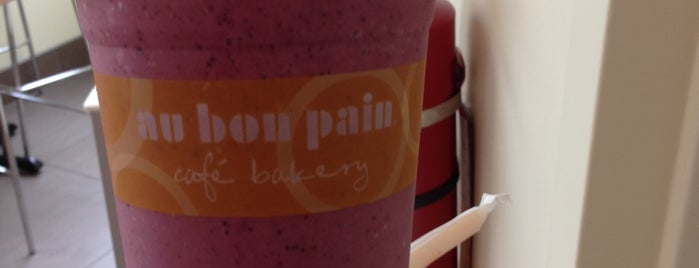 Au Bon Pain is one of hさんのお気に入りスポット.