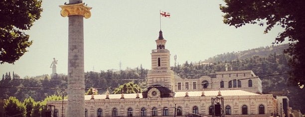 Özgürlük Meydanı is one of Тбилиси.