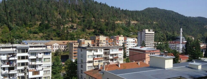 Мадан (Madan) is one of Bulgarian Cities.