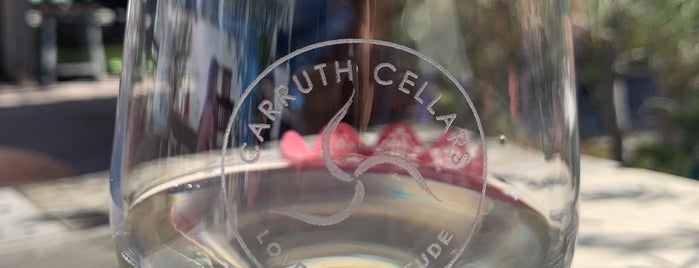 Carruth Cellars Wine Garden is one of Locais curtidos por Kara.