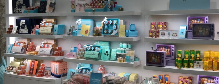 sugarfina is one of Pastries.