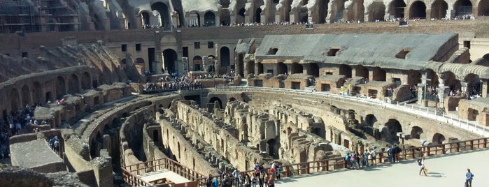 Colosseo is one of Tempat yang Disukai Adeangela.