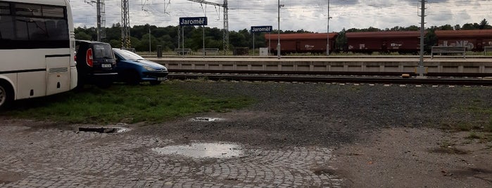 Železniční stanice Jaroměř is one of Rychlík č.980-997: Pardubice-Liberec (a zpět).