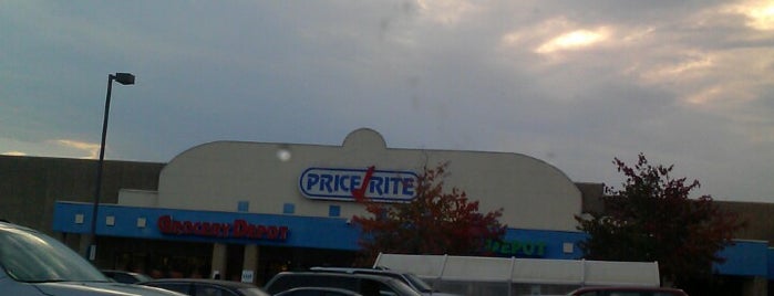 Price Rite of Harrisburg is one of สถานที่ที่ Callie ถูกใจ.