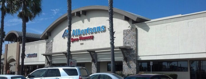 Albertsons is one of Locais curtidos por Ryan.