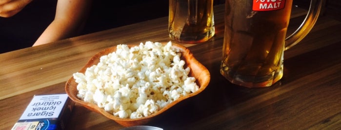 Malt-A Pub is one of 'Deniz'in Beğendiği Mekanlar.