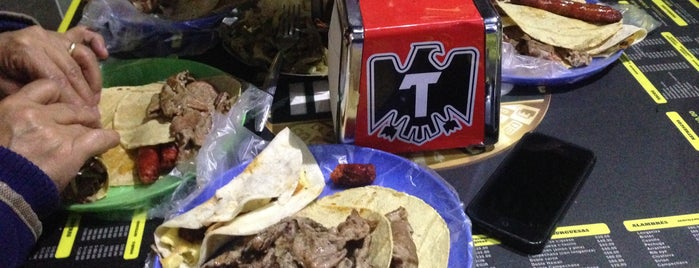 Tacos Unichamps is one of Comida.