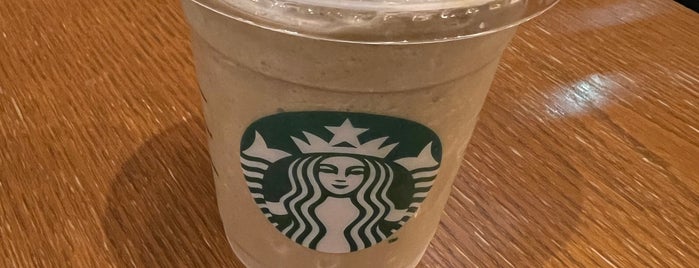 Starbucks is one of Orte, die ばぁのすけ39号 gefallen.