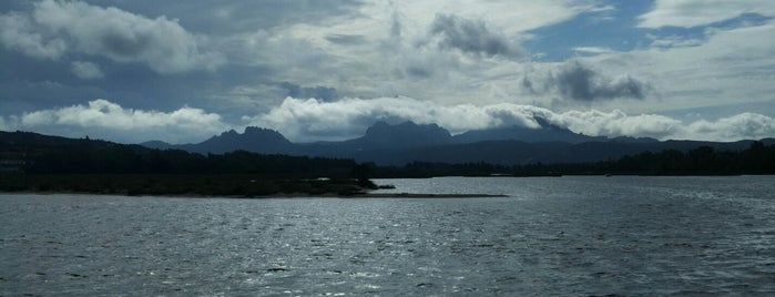 Pontile La Sciumara is one of Tempat yang Disukai Abdulaziz.