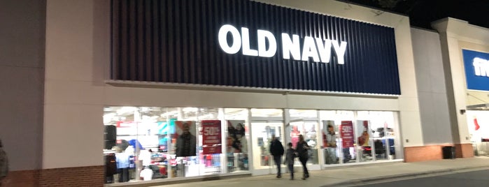 Old Navy is one of Lieux qui ont plu à Jay.