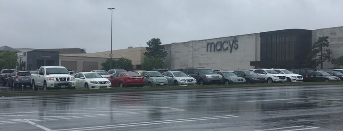 Macy's is one of Must-visit Department Stores in Whitehall.