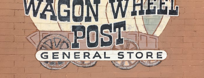 Wagon Wheel Post is one of Lugares favoritos de Jennifer.