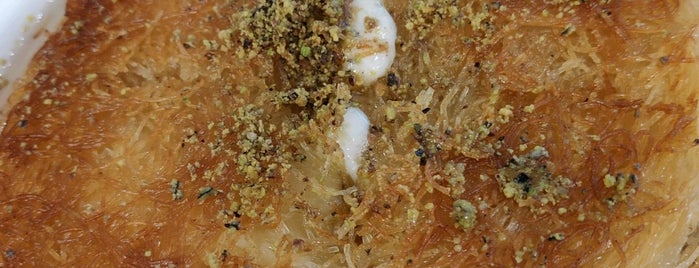 Noa Burger is one of Lieux sauvegardés par Aydın.