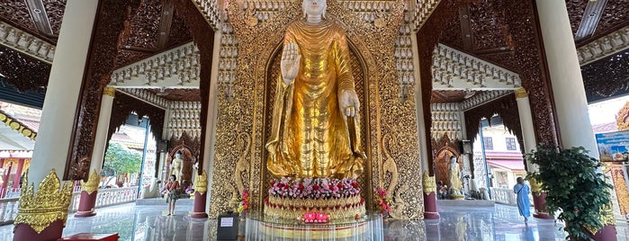 Dhammikarama Burmese Buddhist Temple (缅佛寺) is one of Penang 2 days trip.