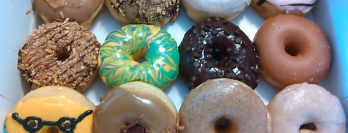 Sugar Shack Donuts is one of Donna : понравившиеся места.