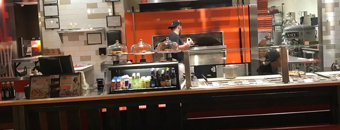 Blaze Pizza is one of Reidさんのお気に入りスポット.
