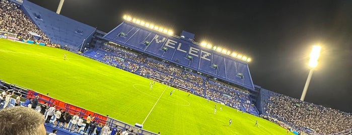 Estadio José Amalfitani (Club Atlético Vélez Sarsfield) is one of my places.