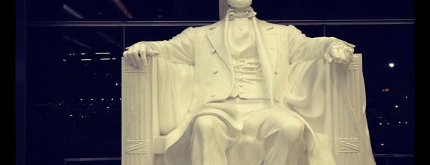 Lincoln Memorial Replica is one of John : понравившиеся места.