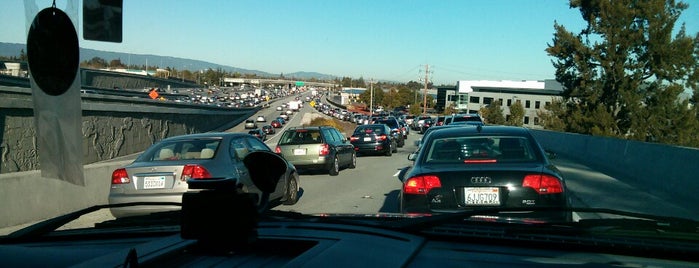 Hwy 101 At Shoreline Blvd is one of Tom's Guide To Google.