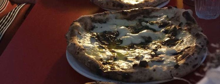 Pizza Pilgrims is one of Eman 🤍🇸🇦 : понравившиеся места.