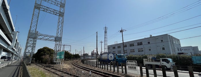 Ukisimachō Station is one of 東日本・北日本の貨物取扱駅.