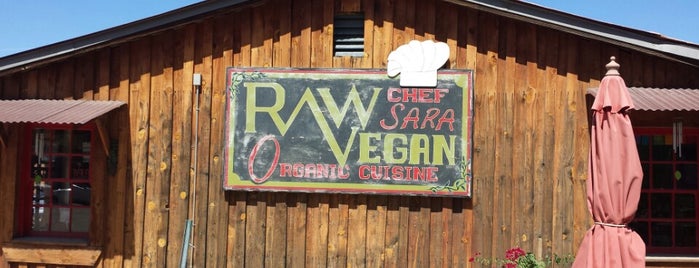 Chef Sara's Raw Vegan Academy & Cafe is one of Lugares guardados de Brooke.