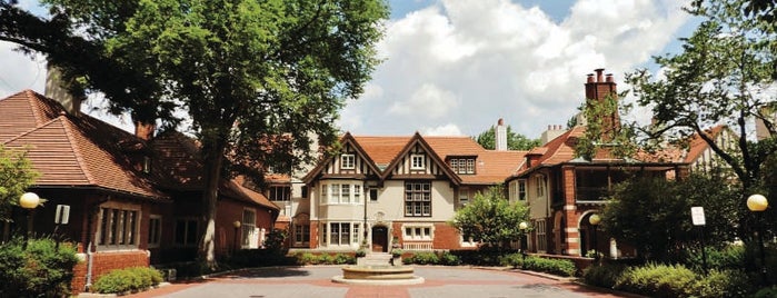 Cranbrook House & Gardens is one of Tempat yang Disukai Anne.