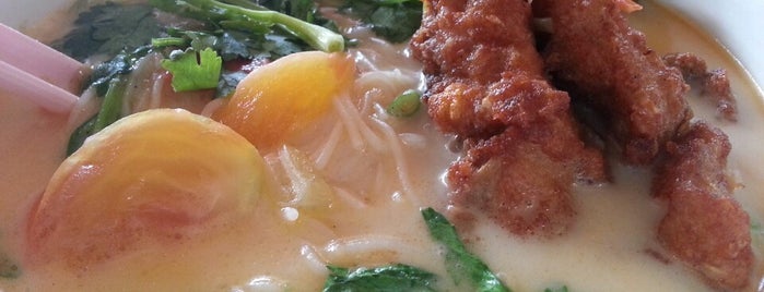 Moon Kee Fish Head Noodles is one of KL Cheap Eats.